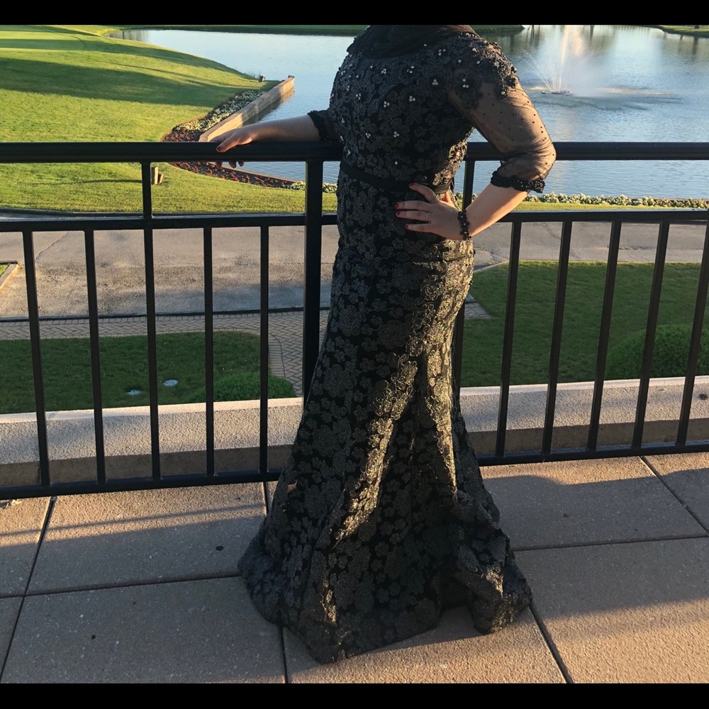 Selling sequined evening gown! Only worn once!